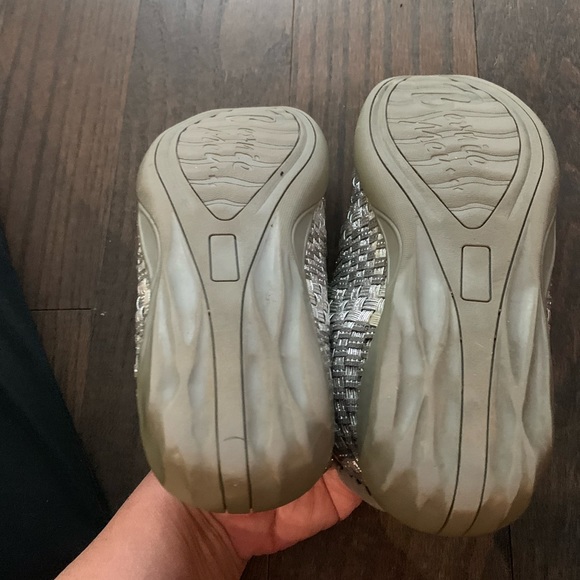 Flats - Picture 4 of 4